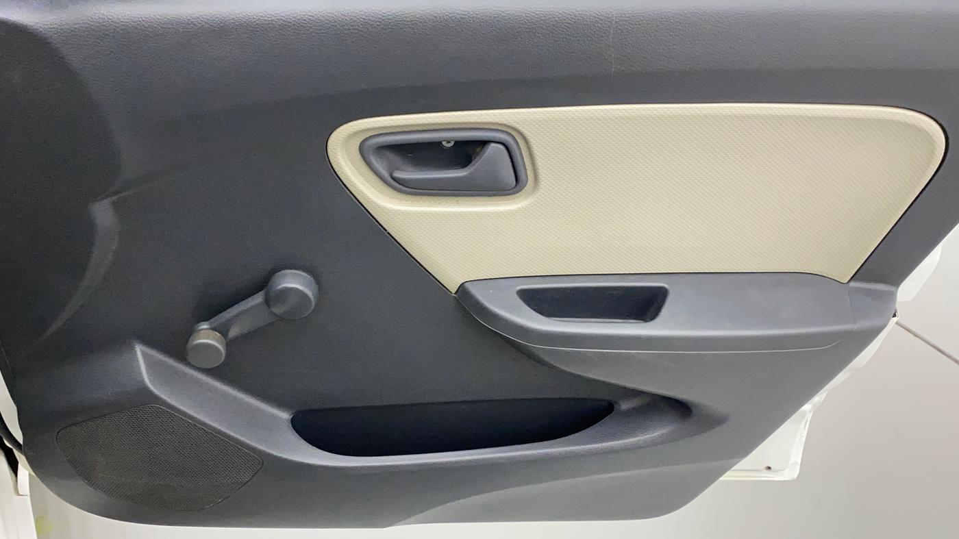 2017 Maruti Alto K10 LXI, Petrol, Manual, 50,582 km, Driver Side Door Panels Control
