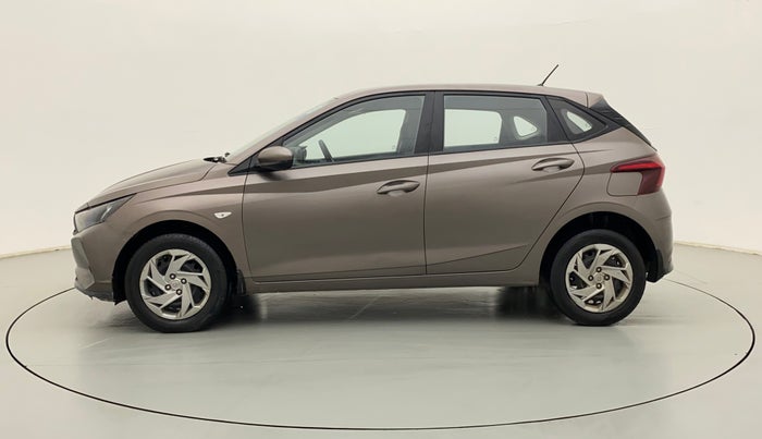 2021 Hyundai NEW I20 MAGNA 1.2 MT, Petrol, Manual, 32,834 km, Left Side