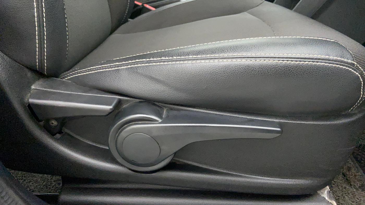 2019 Tata TIGOR REVOTORQ XZ+, Diesel, Manual, 59,701 km, Driver Side Adjustment Panel