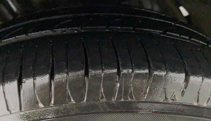 2019 Tata TIGOR REVOTORQ XZ+, Diesel, Manual, 59,701 km, Left Front Tyre Tread