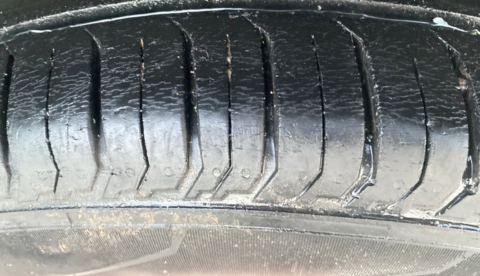 2022 Tata PUNCH ADVENTURE MT, Petrol, Manual, 29,257 km, Left Rear Tyre Tread