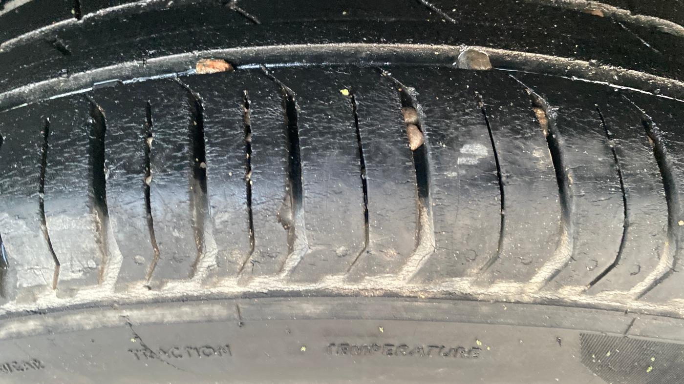 2022 Tata PUNCH ADVENTURE MT, Petrol, Manual, 29,257 km, Right Rear Tyre Tread