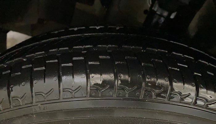 2016 Renault Kwid RXT 0.8, Petrol, Manual, 62,935 km, Left Front Tyre Tread