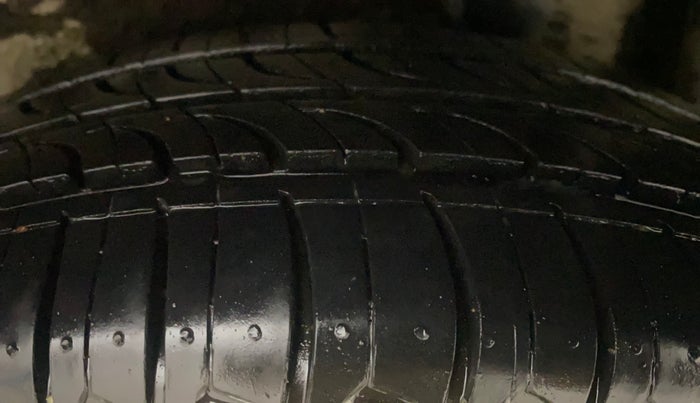 2016 Maruti Celerio VXI, Petrol, Manual, 87,893 km, Left Rear Tyre Tread