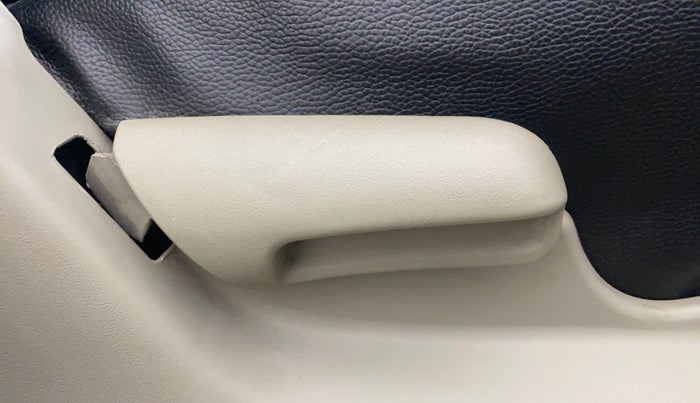 2016 Maruti Celerio VXI, Petrol, Manual, 87,893 km, Driver Side Adjustment Panel