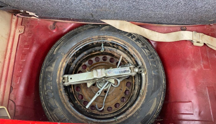 2013 Honda Brio VX MT, Petrol, Manual, 67,939 km, Spare Tyre