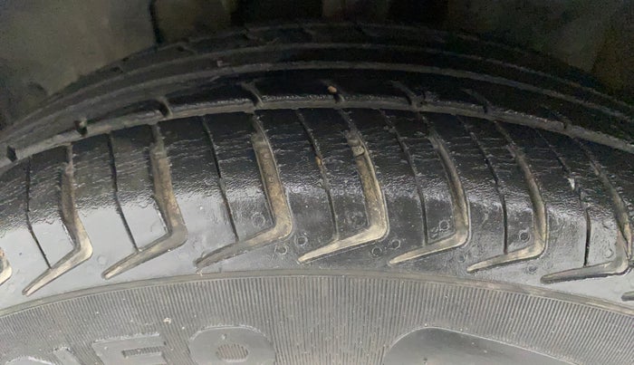2018 Datsun Redi Go T(O) 1.0 AMT, Petrol, Automatic, 45,877 km, Left Front Tyre Tread