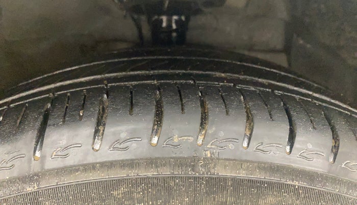 2024 Hyundai AURA SX PLUS 1.2 AMT, Petrol, Automatic, 12,164 km, Right Front Tyre Tread