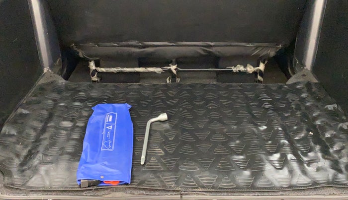 2019 Maruti Eeco 5 STR WITH A/C+HTR, Petrol, Manual, 24,968 km, Boot Inside