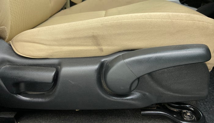 2018 Honda Jazz 1.2 SV MT, Petrol, Manual, 24,204 km, Driver Side Adjustment Panel