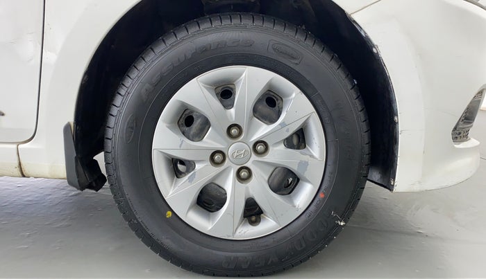 2015 Hyundai Elite i20 MAGNA 1.2, Petrol, Manual, 66,203 km, Right Front Wheel