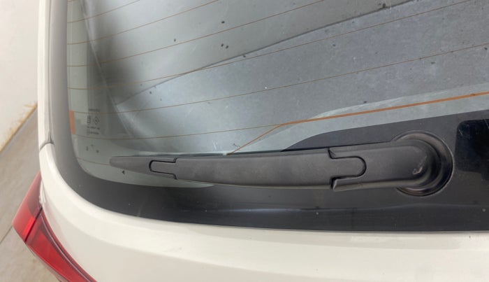 2021 Nissan MAGNITE XV TURBO CVT, Petrol, Automatic, 33,105 km, Rear Wiper