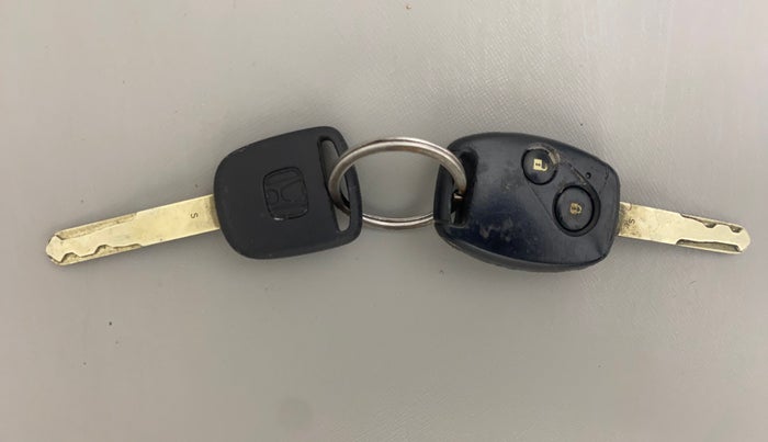 2014 Honda Amaze 1.2L I-VTEC S, Petrol, Manual, 31,379 km, Key Close Up