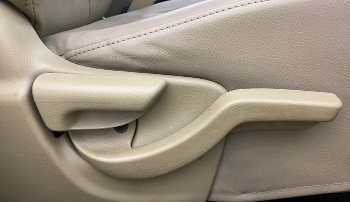 2014 Honda Amaze 1.2L I-VTEC S, Petrol, Manual, 31,379 km, Driver Side Adjustment Panel