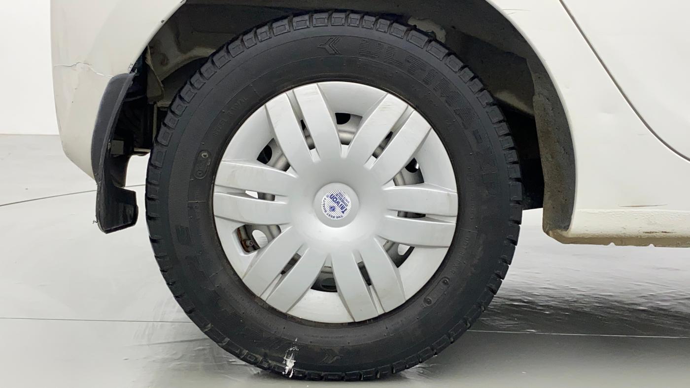 2011 Hyundai Eon ERA, Petrol, Manual, 17,080 km, Right Rear Wheel