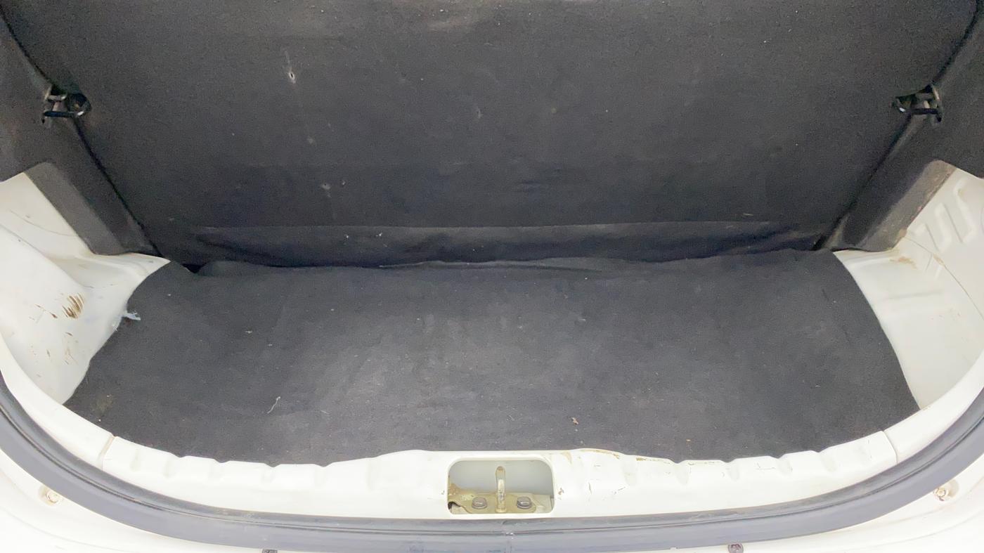 2011 Hyundai Eon ERA, Petrol, Manual, 17,080 km, Boot Inside