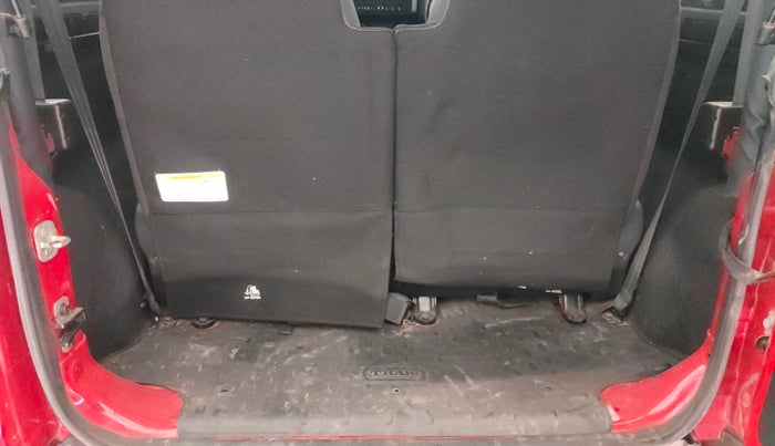 2021 Mahindra Thar LX HT PETROL 4WD MT, Petrol, Manual, 81,382 km, Boot Inside