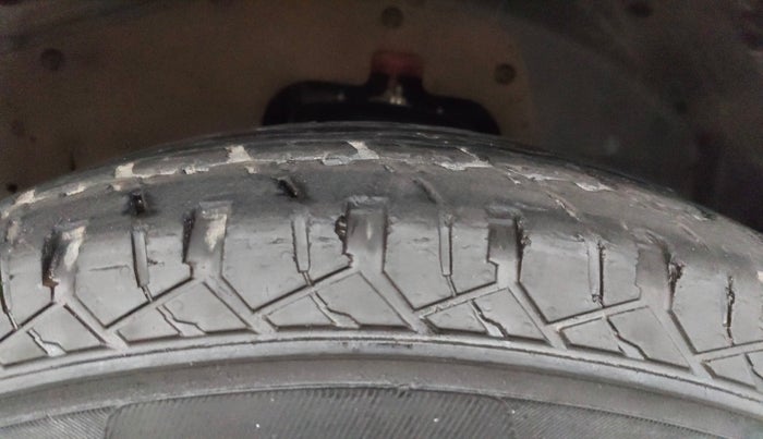 2021 Mahindra Thar LX HT PETROL 4WD MT, Petrol, Manual, 81,382 km, Right Front Tyre Tread