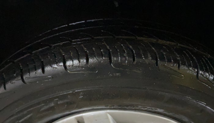 2017 Maruti Alto 800 LXI, CNG, Manual, 71,522 km, Left Front Tyre Tread