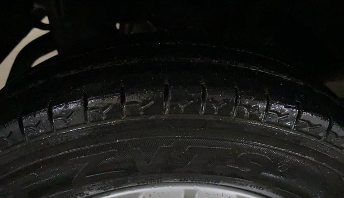 2017 Maruti Alto 800 LXI, CNG, Manual, 71,522 km, Right Rear Tyre Tread