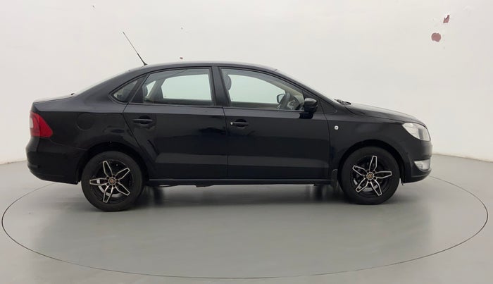 2012 Skoda Rapid AMBITION 1.6 TDI MT, Diesel, Manual, 63,846 km, Right Side