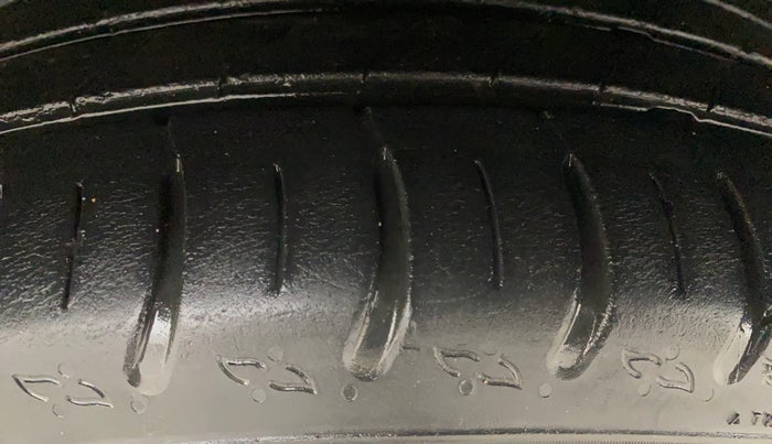 2021 Skoda KUSHAQ STYLE 1.5L TSI DSG, Petrol, Automatic, 25,765 km, Left Front Tyre Tread