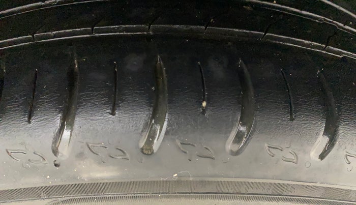 2021 Skoda KUSHAQ STYLE 1.5L TSI DSG, Petrol, Automatic, 25,765 km, Left Rear Tyre Tread