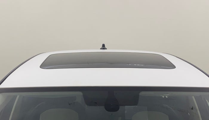 2023 Skoda SLAVIA STYLE 1.0L TSI MT, Petrol, Manual, 33,549 km, Moonroof/ Sunroof