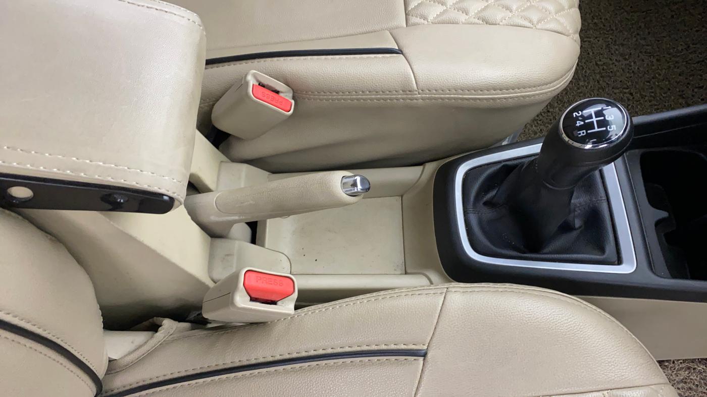 2024 Maruti Dzire ZXI Plus, Petrol, Manual, 48,081 km, Gear Lever
