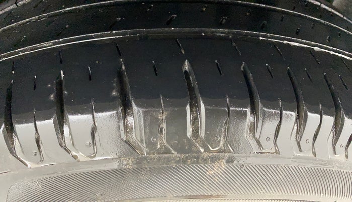 2024 Maruti Dzire ZXI Plus, Petrol, Manual, 48,081 km, Left Rear Tyre Tread