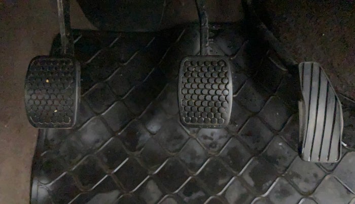 2011 Maruti Zen Estilo VXI, Petrol, Manual, 30,210 km, Pedals