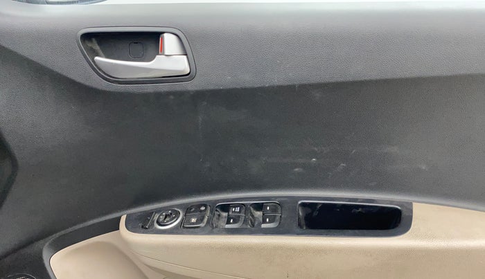 2015 Hyundai Xcent S 1.2, Petrol, Manual, 37,063 km, Driver Side Door Panels Control