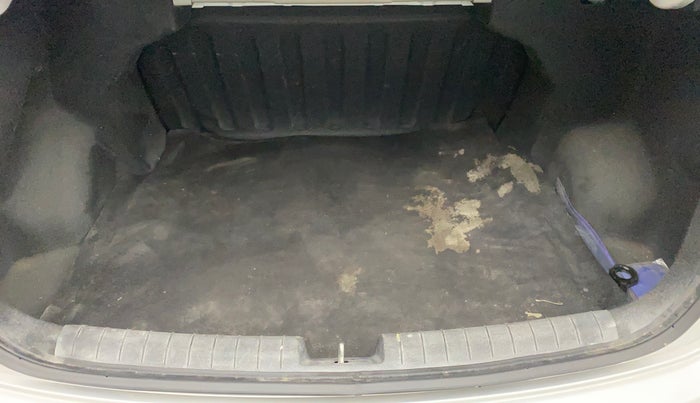 2015 Hyundai Xcent S 1.2, Petrol, Manual, 37,063 km, Boot Inside