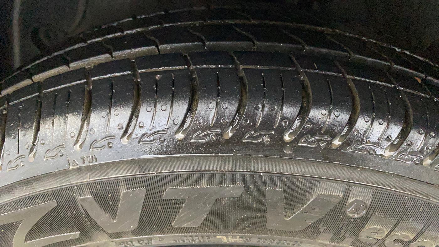 2015 Hyundai Xcent S 1.2, Petrol, Manual, 37,063 km, Left Front Tyre Tread