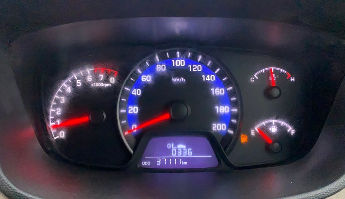 2015 Hyundai Xcent S 1.2, Petrol, Manual, 37,063 km, Odometer Image