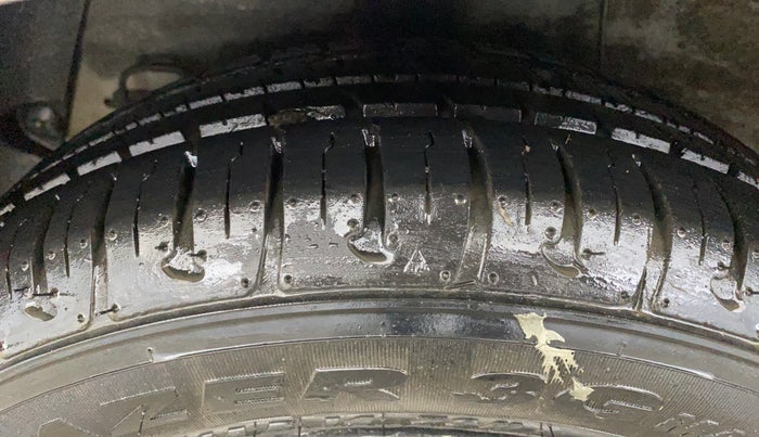 2015 Hyundai Xcent S 1.2, Petrol, Manual, 37,063 km, Right Rear Tyre Tread