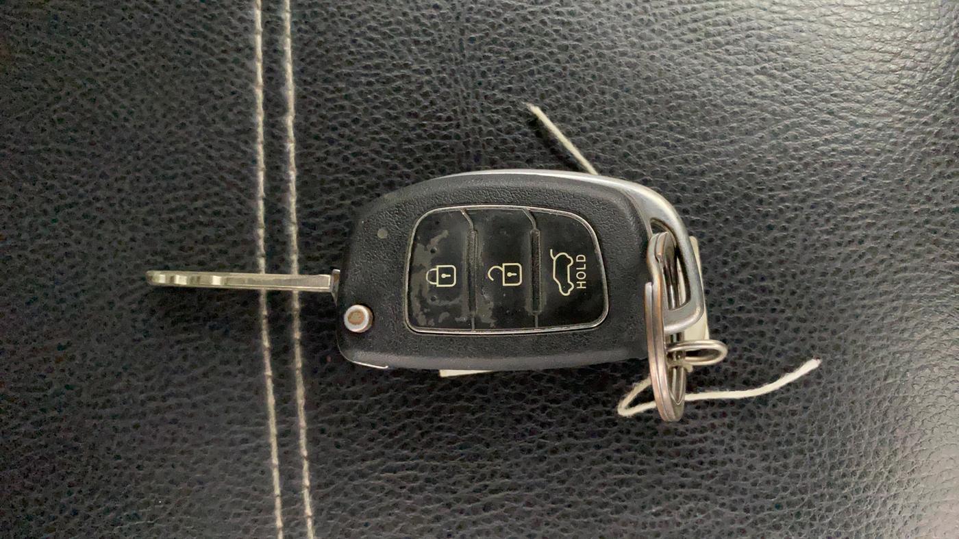2015 Hyundai Xcent S 1.2, Petrol, Manual, 37,063 km, Key Close Up