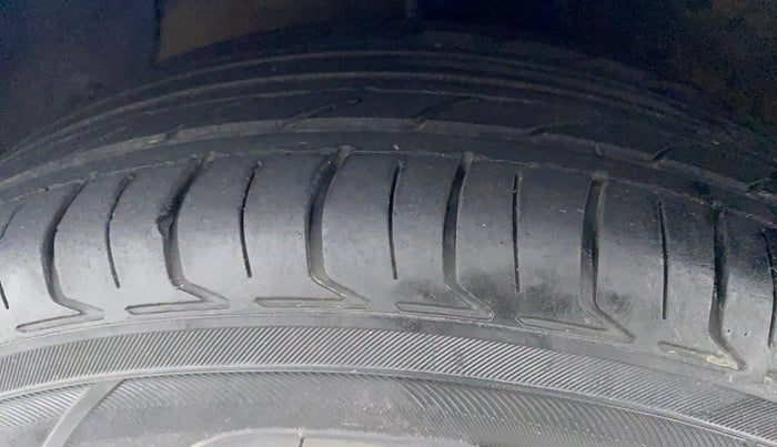 2019 Hyundai Grand i10 MAGNA 1.2 KAPPA VTVT, Petrol, Manual, 52,965 km, Left Front Tyre Tread