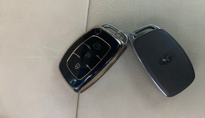 2017 Hyundai Tucson GLS 4WD AT DIESEL, Diesel, Automatic, 1,31,162 km, Key Close Up