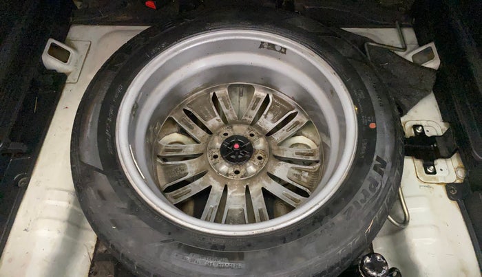 2017 Hyundai Tucson GLS 4WD AT DIESEL, Diesel, Automatic, 1,31,162 km, Spare Tyre