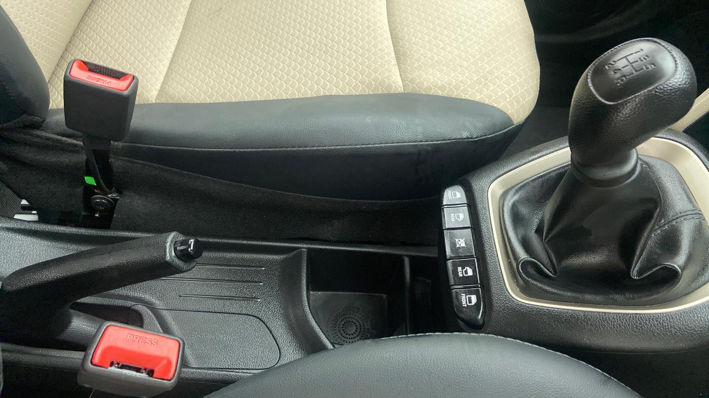 2022 Hyundai NEW SANTRO SPORTZ EXECUTIVE CNG, CNG, Manual, 2,510 km, Gear Lever