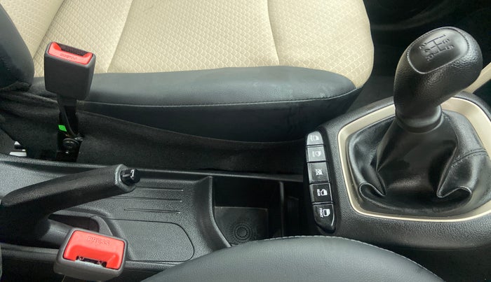 2022 Hyundai NEW SANTRO SPORTZ EXECUTIVE CNG, CNG, Manual, 2,510 km, Gear Lever