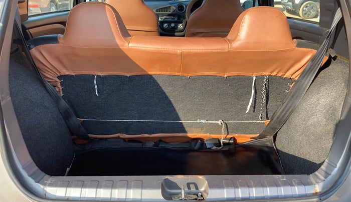 2017 Datsun Redi Go T, Petrol, Manual, 80,717 km, Boot Inside