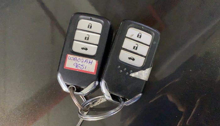 2015 Honda City 1.5L I-VTEC VX (O) MT, Petrol, Manual, 46,179 km, Key Close Up