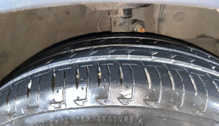 2015 Honda City 1.5L I-VTEC VX (O) MT, Petrol, Manual, 46,179 km, Right Front Tyre Tread