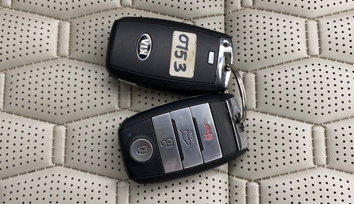 2019 KIA SELTOS HTX IVT 1.5 PETROL, Petrol, Automatic, 76,136 km, Key Close Up