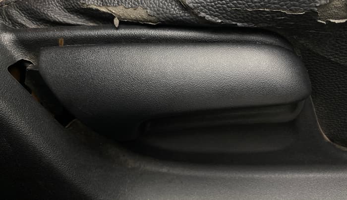 2017 Maruti Swift VXI, Petrol, Manual, 29,558 km, Driver Side Adjustment Panel