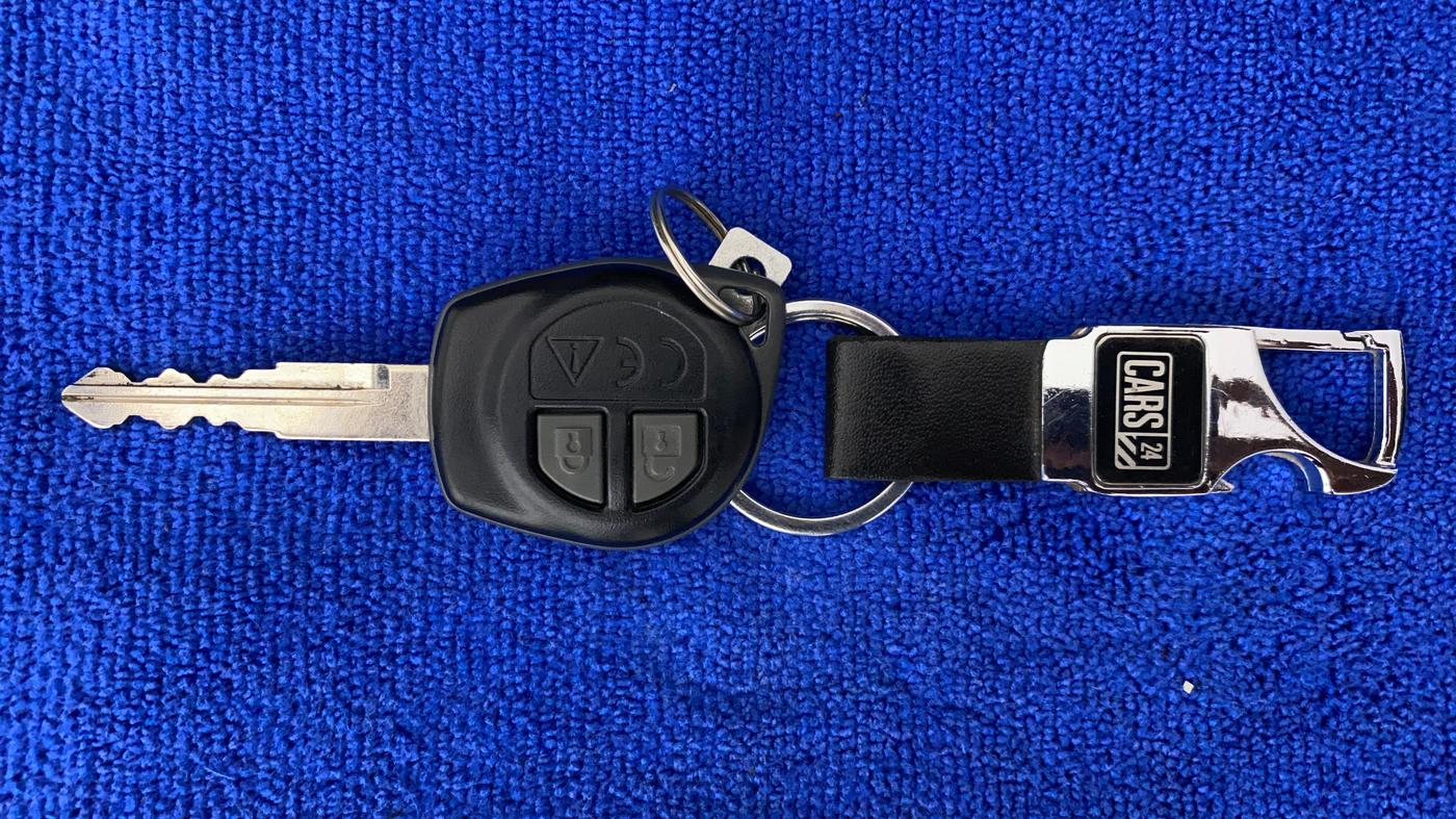 2018 Maruti Baleno DELTA PETROL 1.2, Petrol, Manual, 42,604 km, Key Close Up