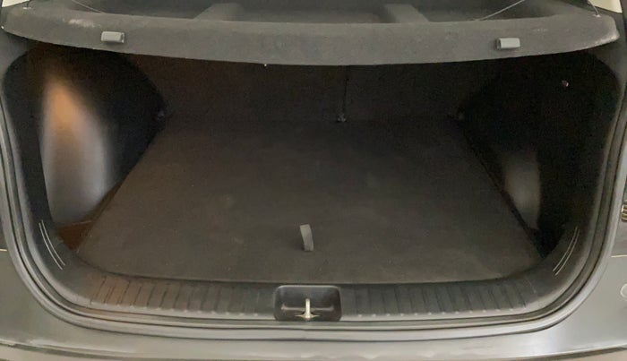 2021 Hyundai Creta SX 1.5 PETROL, Petrol, Manual, 50,043 km, Boot Inside