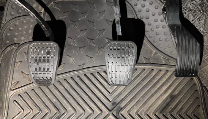 2023 Tata PUNCH PURE MT, Petrol, Manual, 12,904 km, Pedals